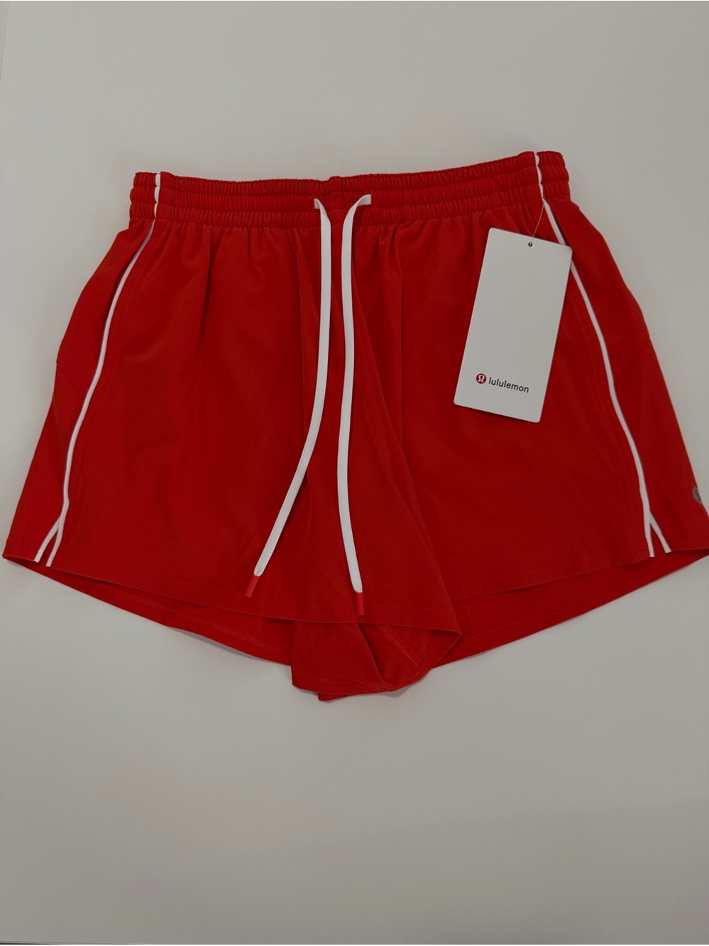 Lululemon - Court Rival High Rise Short 3” - Size 6 - NWT - Picture 2 of 8